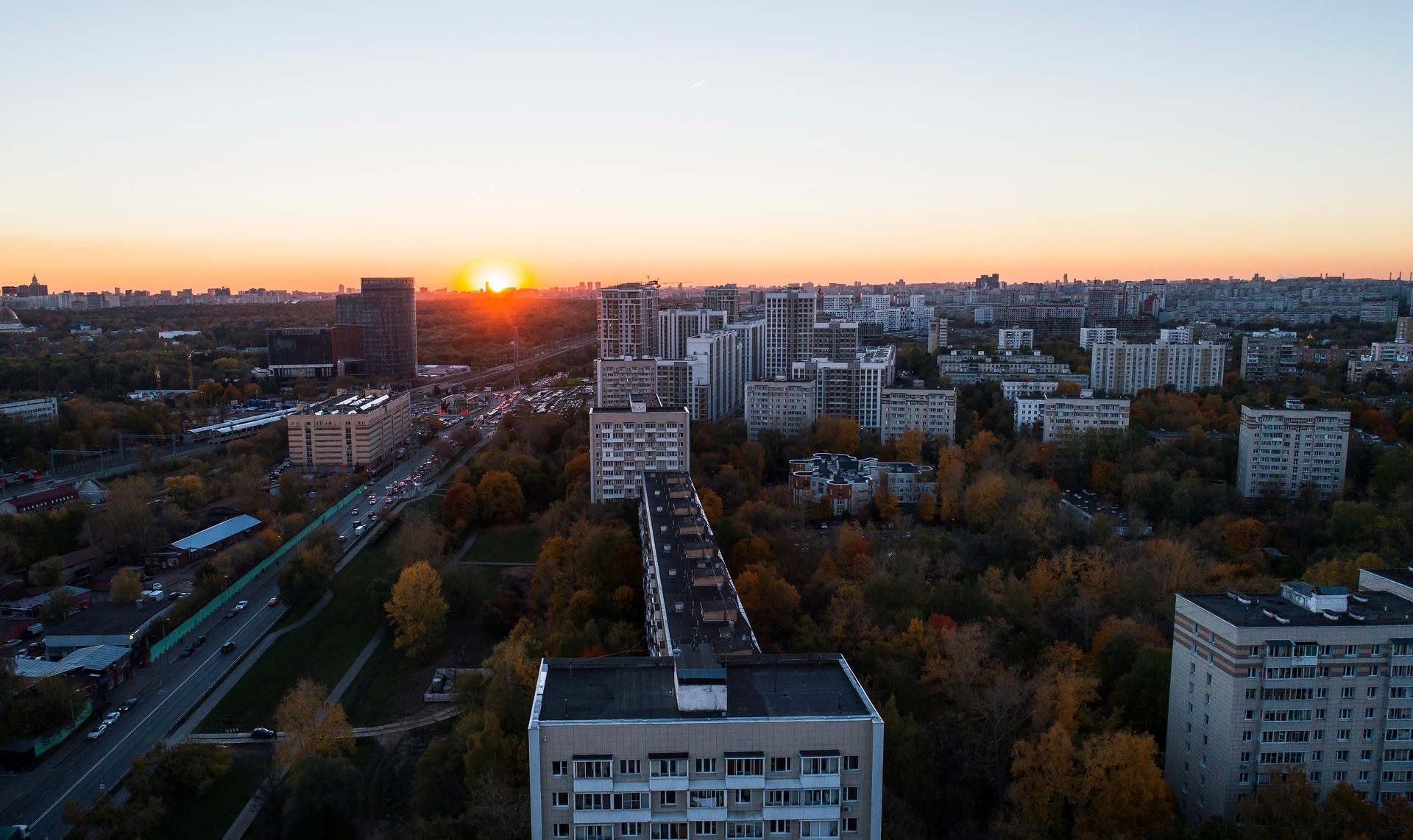 16 этаж квартира живу. Красивый вид из окна Екатеринбург. Вид из окна Москва 5 этаж. Вид из верхних этажей. Вид из окна низкий этаж.